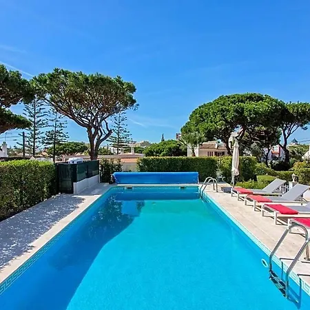 Sleeps 6 With Pool And Air Con *