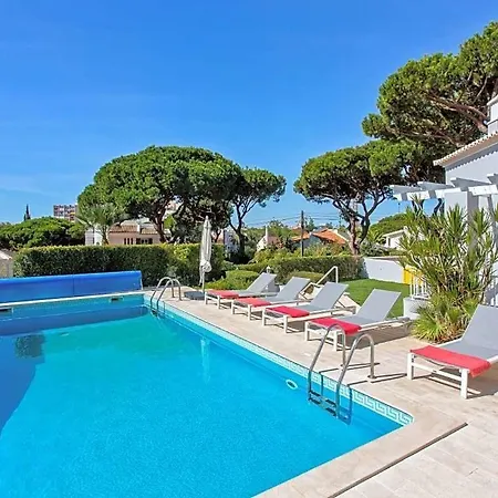 וילה Sleeps 6 With Pool And Air Con וילהמורה