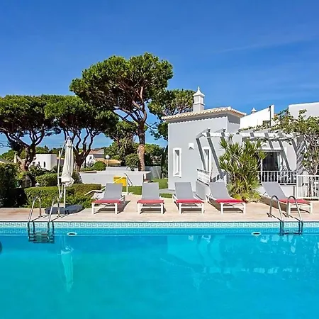 Villa Sleeps 6 With Pool And Air Con *